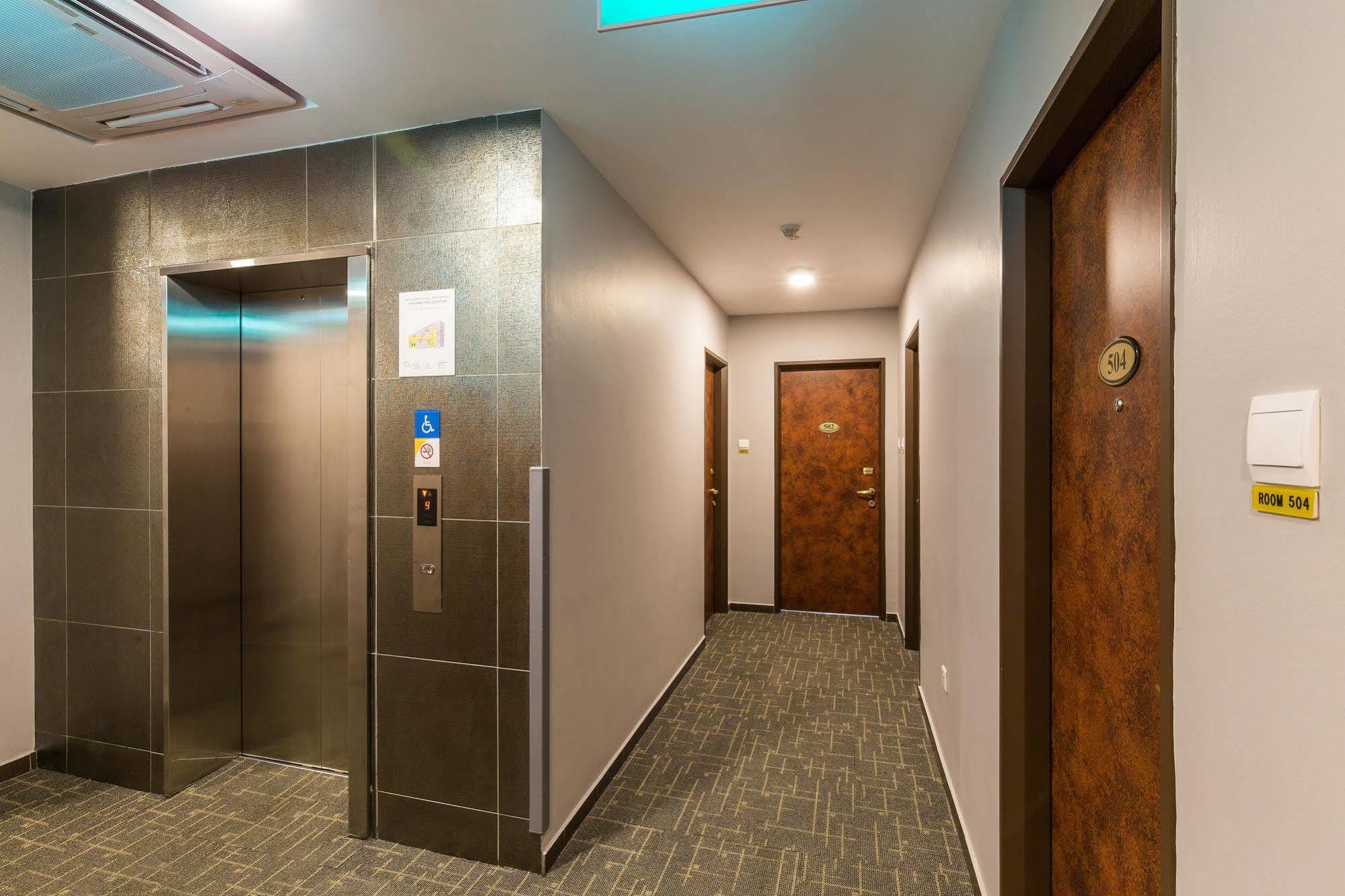 ไอบิส บัดเจ็ต สิงคโปร์ เวสต์โคสต์ Hotel ภายนอก รูปภาพ